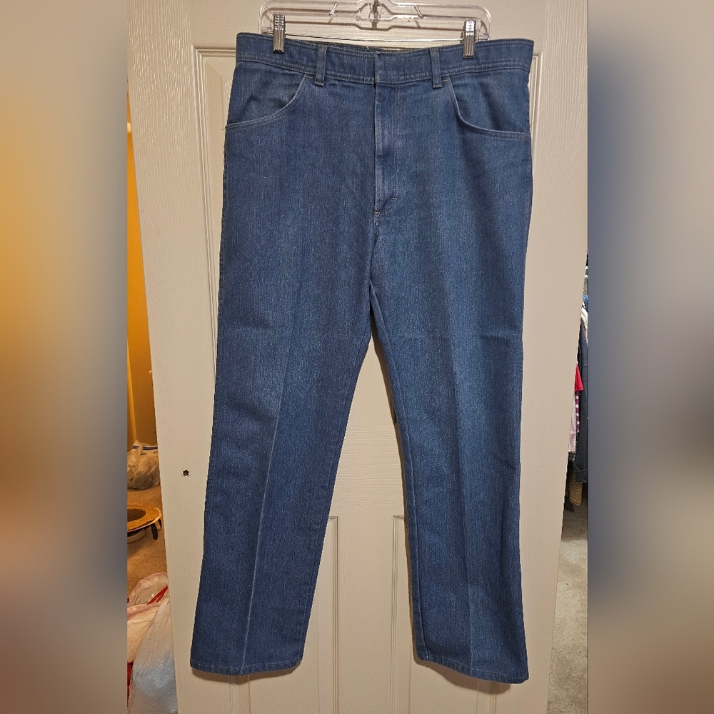 Men's Wrangler Blue Jeans 36 X 32